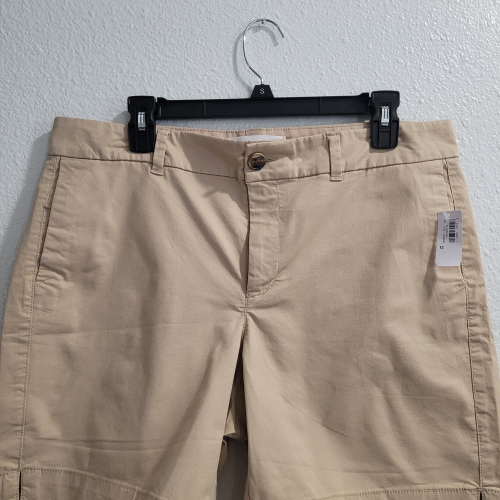 Old Navy  Khaki Flat-Front Chino Shorts